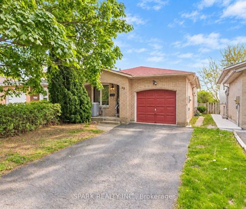 28 Lampman Cres, Thorold, ON, L2V4K7 | Card Image