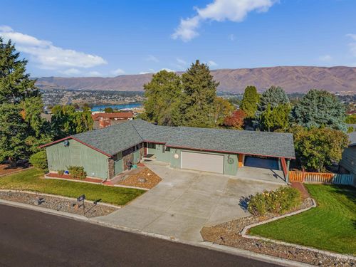 3016 Mayfair Rdg, Lewiston, ID, 83501-4218 | Card Image