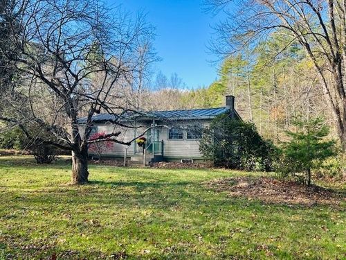 75 Mather Rd, Brattleboro, VT, 05301-8830 | Card Image