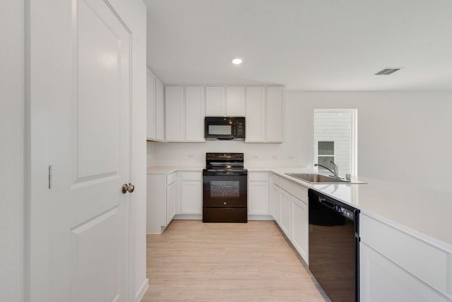 3800 Chambray Dr, House other with 3 bedrooms, 2 bathrooms and null parking in Sherman TX | Image 8