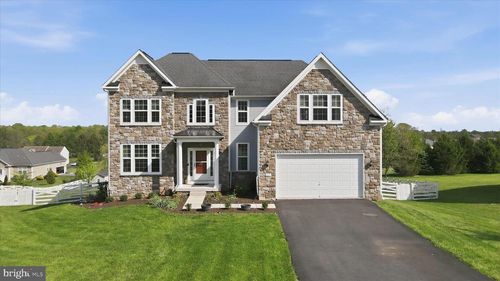 445 Holland Dr, MARTINSBURG, WV, 25403-1395 | Card Image