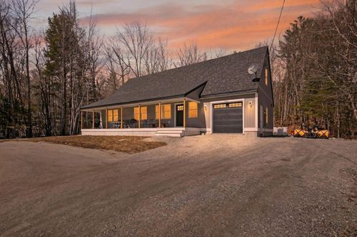 533 Main Street, Stoneham, ME, 04231 | Card Image