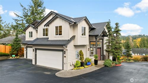 2-23202 Fitzgerald Rd, Bothell, WA, 98021-7215 | Card Image