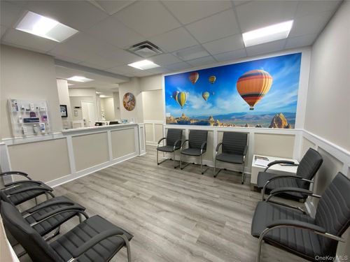 26234 Grand Central Pkwy, Glen Oaks, NY, 11004 | Card Image