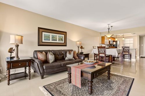 apt-1008-605 Oaks Dr, Pompano Beach, FL, 33069-3751 | Card Image