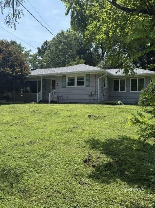 61 E 4th St, The Plains, OH, 45780 | Card Image