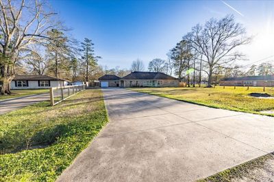 940 Pinecrest Street, House other with 3 bedrooms, 3 bathrooms and null parking in Vidor TX | Image 1