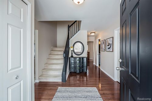 25886 Carriage Ln, South Lyon, MI, 48178-1561 | Card Image