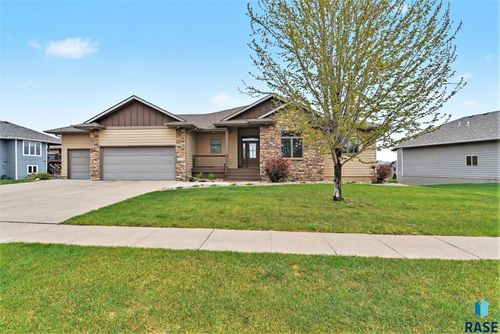 7104 E Sierra Trl Trail, Sioux Falls, SD, 57110 | Card Image