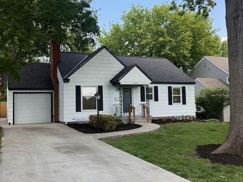 3010 W 47th Ter, Westwood, KS, 66205-1611 | Card Image