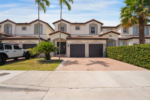 11324 Nw 74th Ter, Medley, FL, 33178-1363 | Card Image