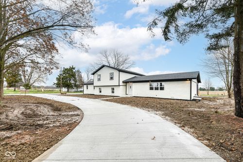 6015 S State Road 75, Coatesville, IN, 46121 | Card Image