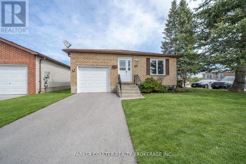 15-231 Oxford St, Orillia, ON, L3V7S6 | Card Image
