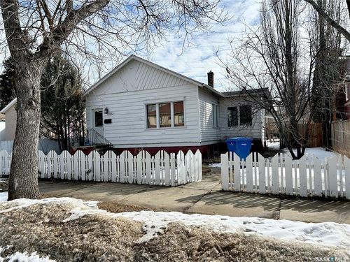 1322 96th St, North Battleford, SK, S9A0H4 | Card Image