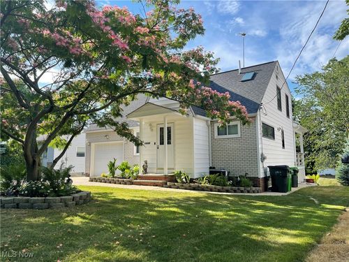 29355 Armadale Ave, Wickliffe, OH, 44092-2036 | Card Image