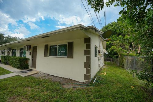 1-715 N 58th Ave, Hollywood, FL, 33021-5608 | Card Image