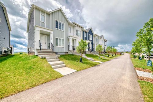 7403 202 Avenue Se, Calgary, AB, T3S0E8 | Card Image