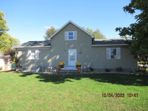 310 W North 2nd St, La Place, IL, 61936-1032 | Card Image