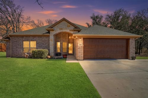 306 Donna Cir, Granbury, TX, 76049-7496 | Card Image
