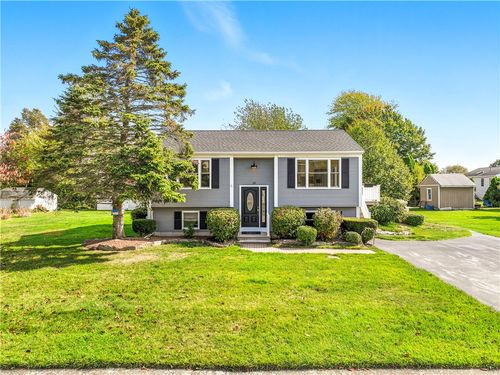 19 Cows Path, Middletown, RI, 02842-7943 | Card Image