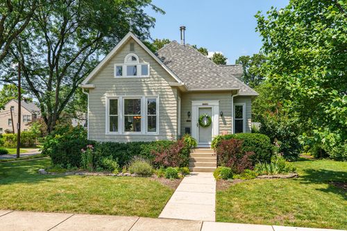 1734 W 1st Ave, Grandview, OH, 43212-3303 | Card Image