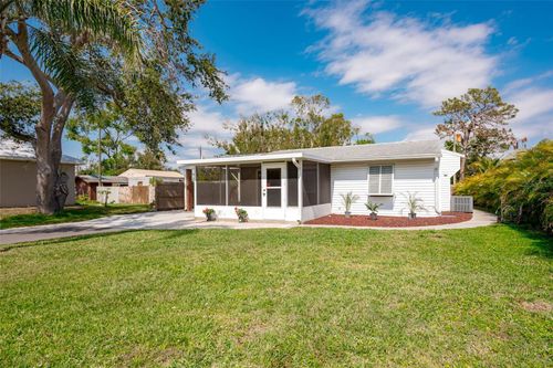 2209 Woodmere Rd, VENICE, FL, 34293-5235 | Card Image