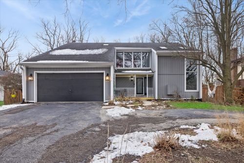 365 61st St, Willowbrook, IL, 60527-1824 | Card Image