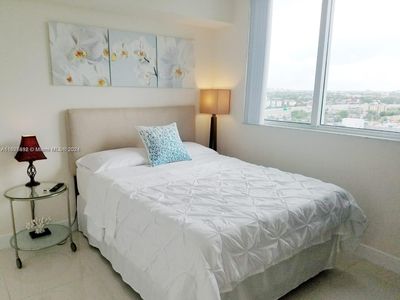 1205 - 1871 Nw S River Dr, Condo with 2 bedrooms, 2 bathrooms and null parking in Miami FL | Image 3