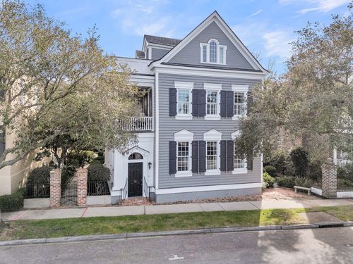 64 Sowell St, Mount Pleasant, SC, 29464-2658 | Card Image