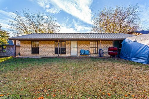 1429 W Torrey St, Granbury, TX, 76048-2365 | Card Image