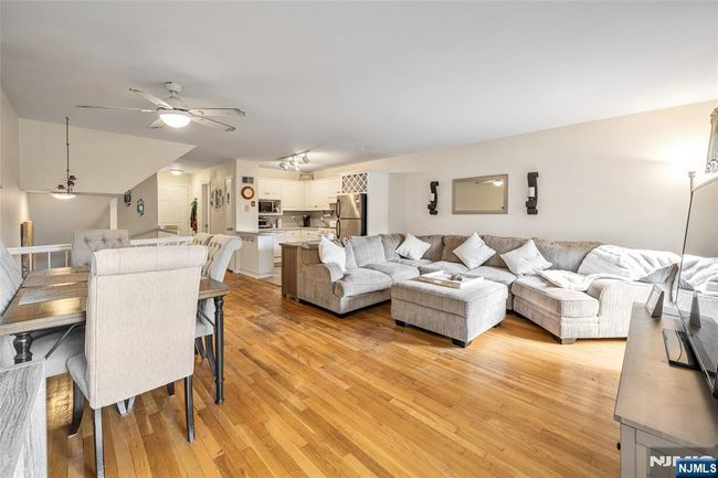 181 Long Hill Rd, House attached with 1 bedrooms, 2 bathrooms and null parking in Little Falls NJ | Image 5