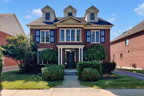240 Lexington Rd, Oakville, ON, L6H6L5 | Card Image