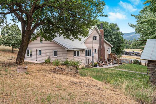 792A Highway 395 N, Kettle Falls, WA, 99141-5228 | Card Image
