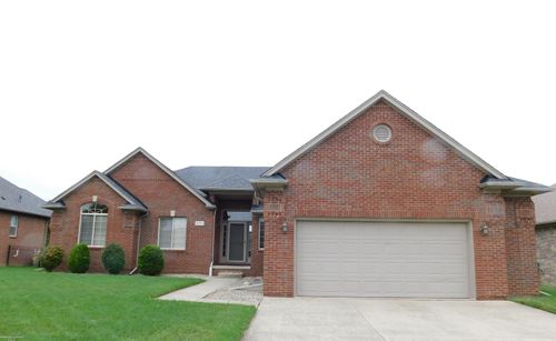 55365 Stewart Dr, Macomb, MI, 48042-1737 | Card Image
