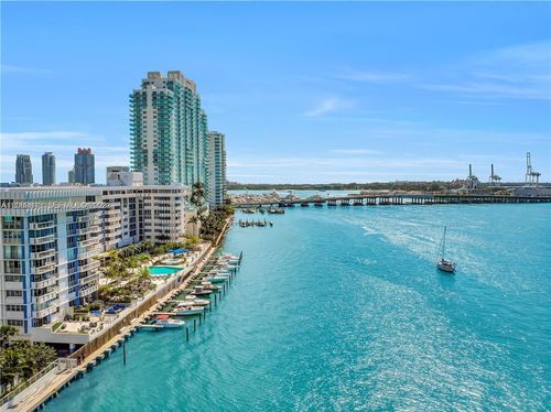 242-800 West Ave, Miami Beach, FL, 33139-5535 | Card Image