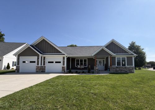 102 Shale Ct, Batesville, IN, 47006-7581 | Card Image