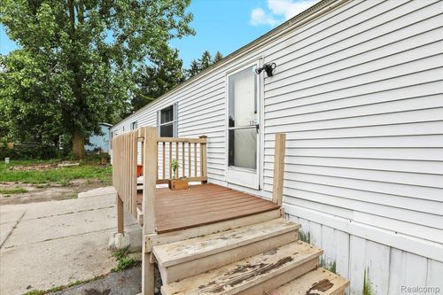 lot-68-351 N Squirrel Rd, Auburn Hills, MI, 48326-4043 | Card Image