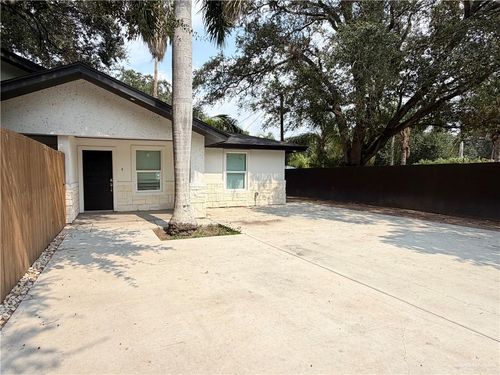 2930 W Sugarcane Drive, Weslaco, TX, 78599 | Card Image