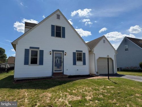 536 Bracken Dr, CHAMBERSBURG, PA, 17201-3901 | Card Image