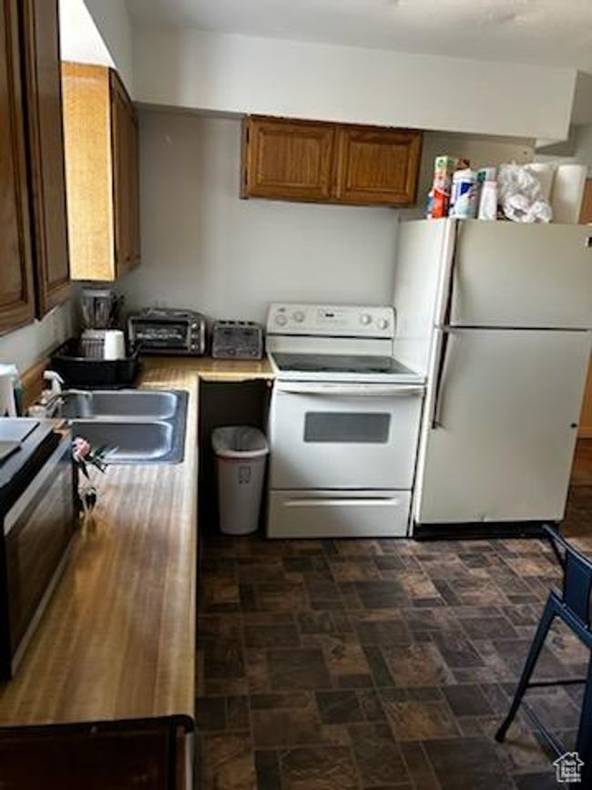 290 W 750 S, House other with 4 bedrooms, 2 bathrooms and 1 parking in Hinckley UT | Image 6