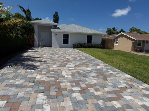 4147 Success St, West Palm Beach, FL, 33406-3913 | Card Image