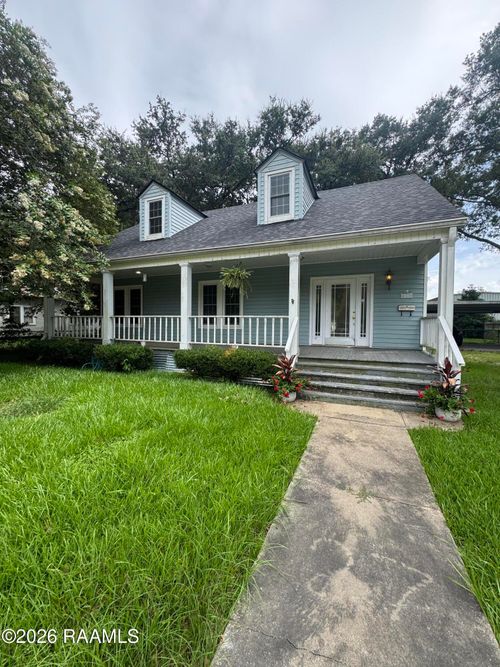 610 E Washington St, Ville Platte, LA, 70586-4628 | Card Image