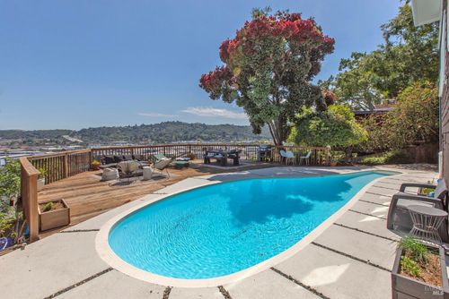 32 Alta Vista Way, San Rafael, CA, 94901-3517 | Card Image