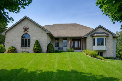 1825 Bringold Dr, Verona, WI, 53593-8813 | Card Image