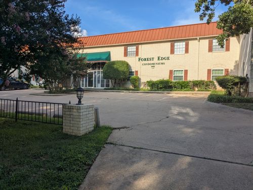 apt-21-1401 Forest Edge Dr, Arlington, TX, 76013-1060 | Card Image