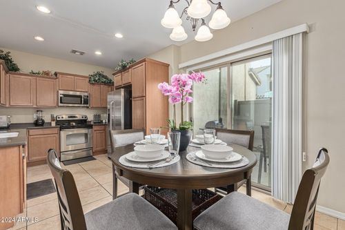 2179 W Scully Dr, Phoenix, AZ, 85023-9205 | Card Image