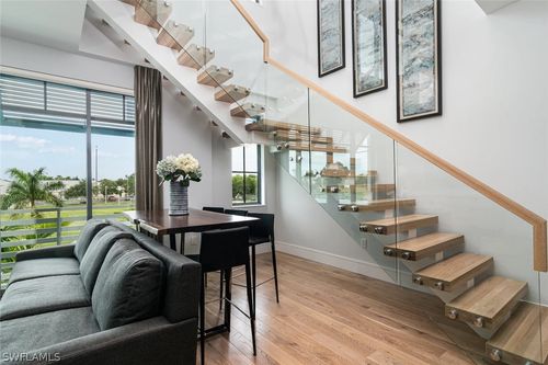 210-101 8th St S, NAPLES, FL, 34102-6121 | Card Image