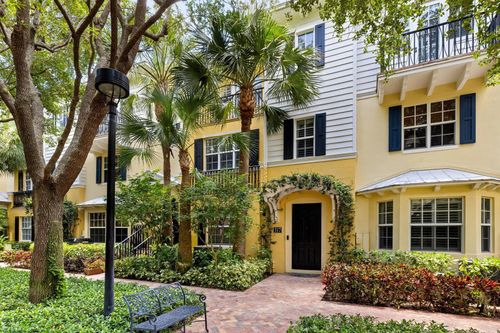 317 Bromeliad, West Palm Beach, FL, 33401-7737 | Card Image