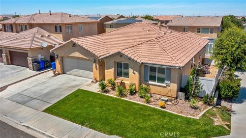 13778 Ochre Ln, Victorville, CA, 92394 | Card Image