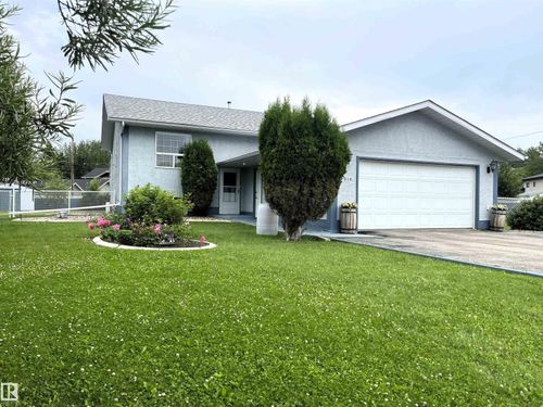 4914 51 Ave, Entwistle, AB, T0E0S0 | Card Image